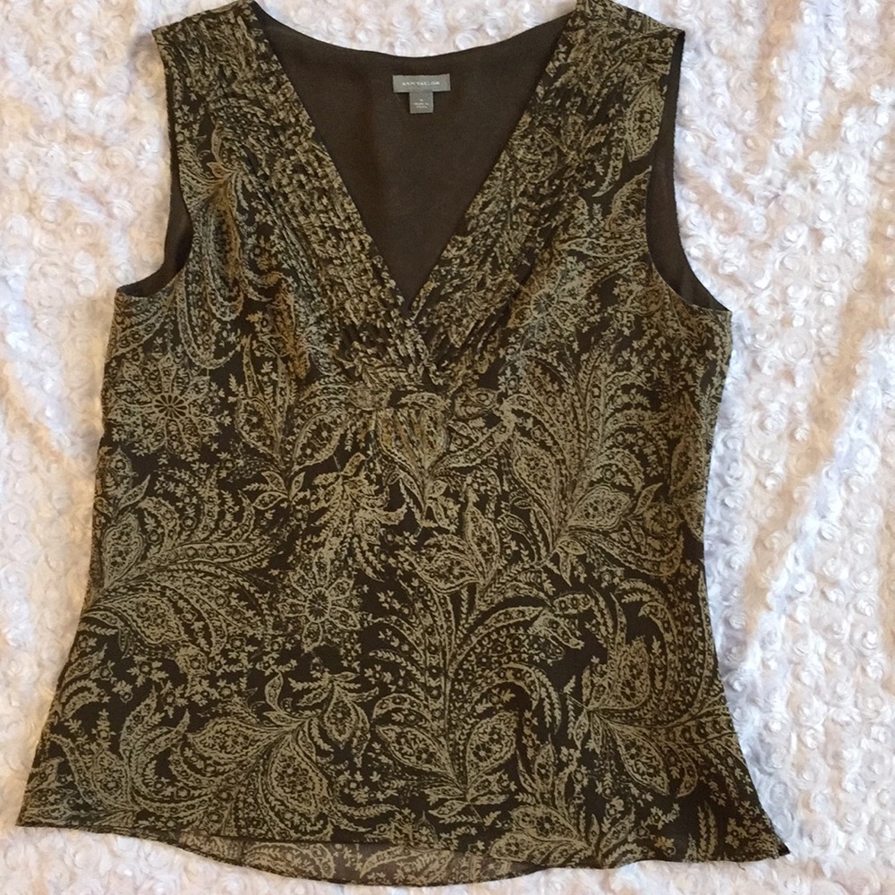 Ann Taylor women’s blouse. Size 4.